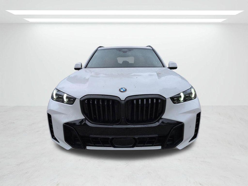 صورة 9 لـ 2026 BMW X5 XDRIVE40I