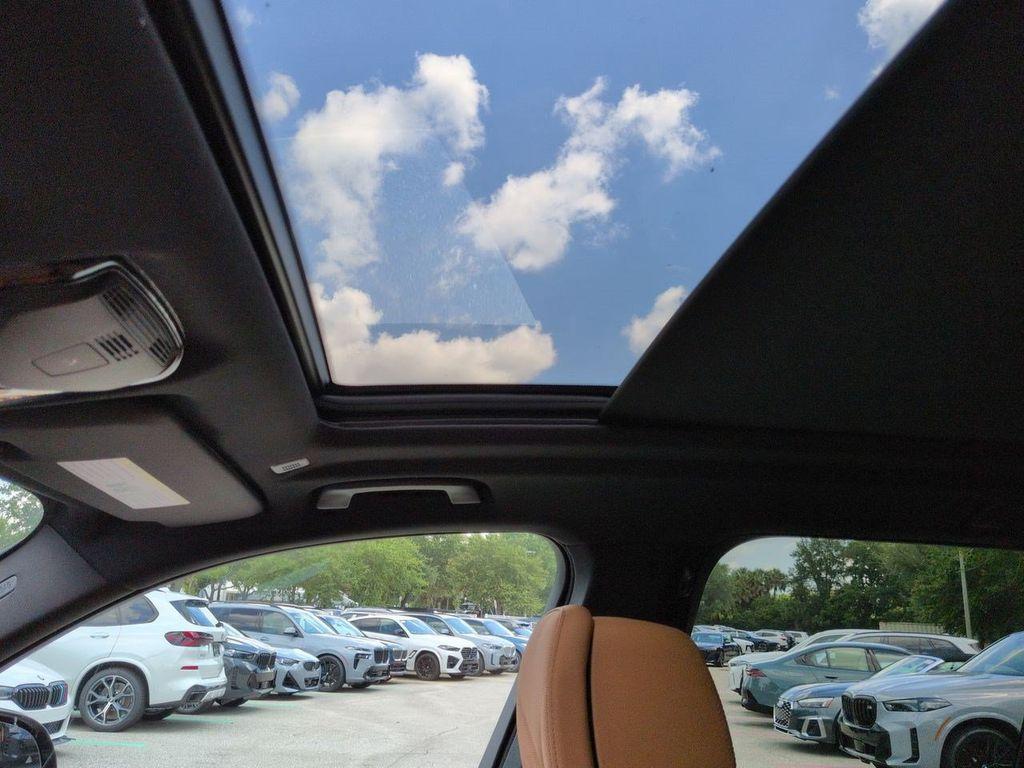 صورة مصغرة 20 لـ 2026 BMW X5 M60I