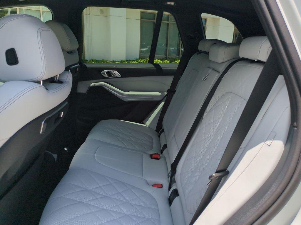 صورة مصغرة 14 لـ 2026 BMW X5 XDRIVE40I