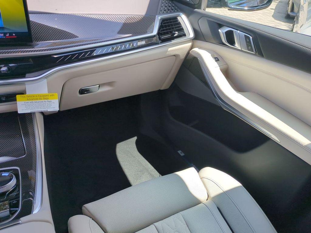 صورة مصغرة 17 لـ 2026 BMW X5 M60I