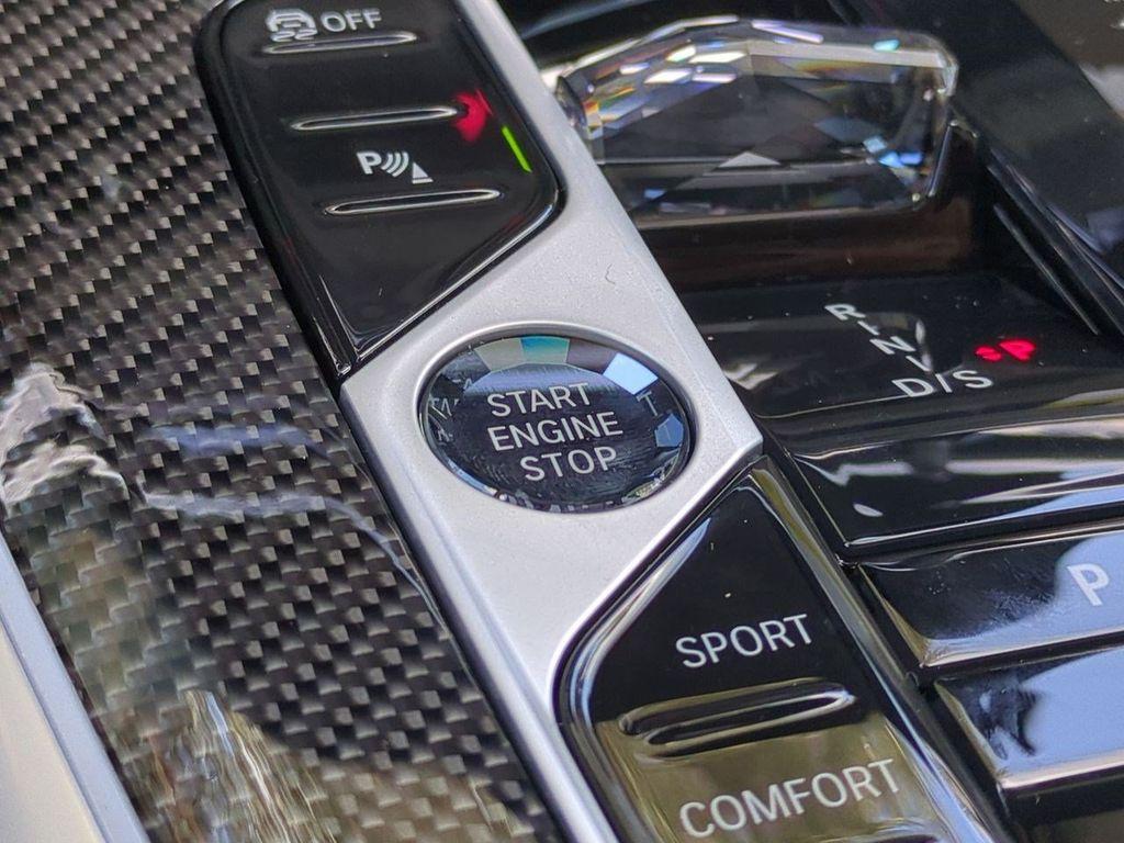 صورة مصغرة 28 لـ 2026 BMW X5 M60I