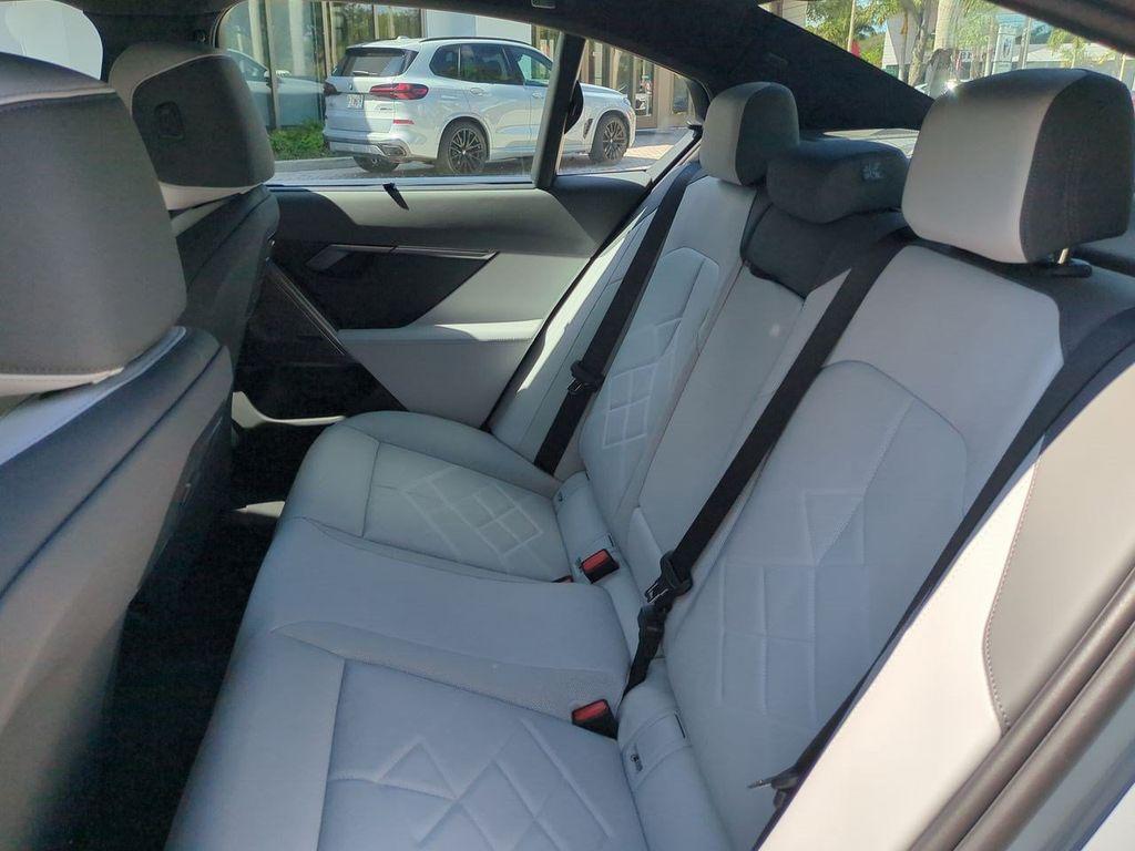 2027 BMW 540 I XDRIVE — фото 14