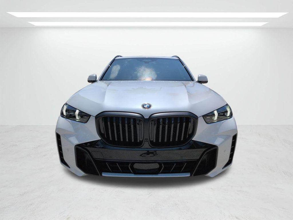 صورة 9 لـ 2026 BMW X5 XDRIVE40I