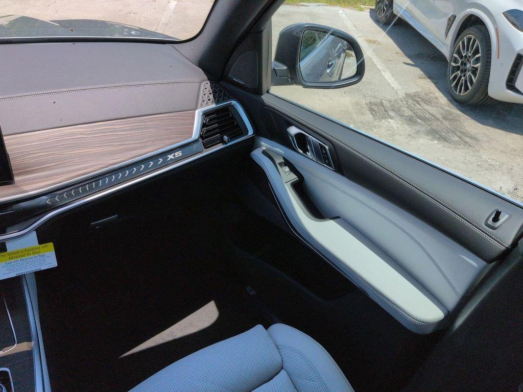 صورة مصغرة 17 لـ 2026 BMW X5 PHEV XDRIVE50E