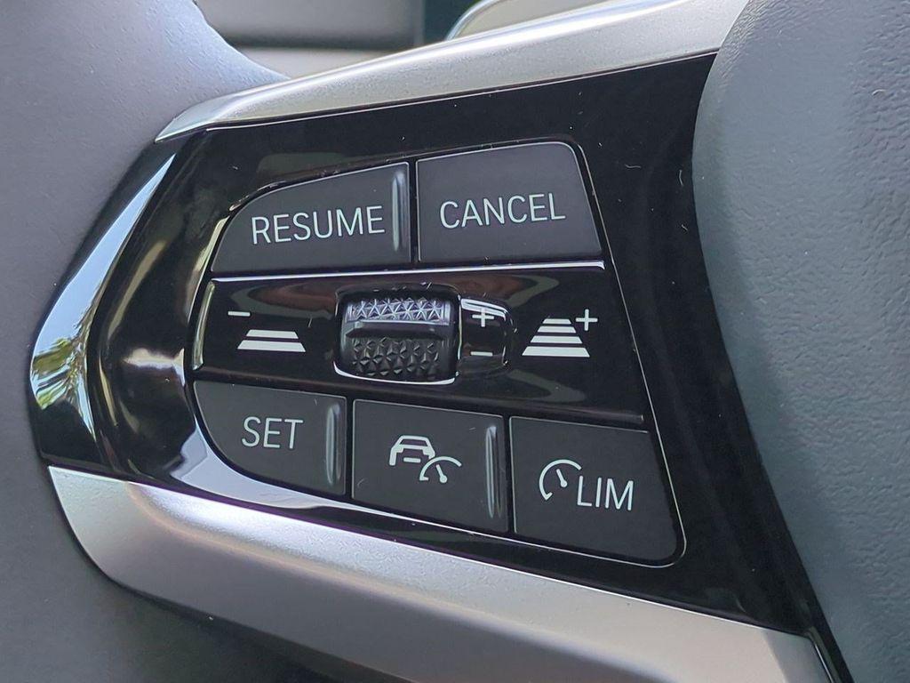 2026 BMW 330 I NA — миниатюра 25