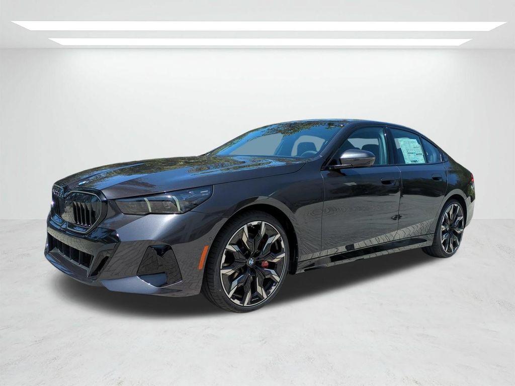 صورة 8 لـ 2027 BMW 540 I XDRIVE