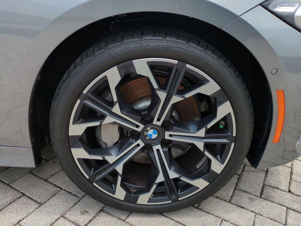 صورة مصغرة 11 لـ 2025 BMW 330 I
