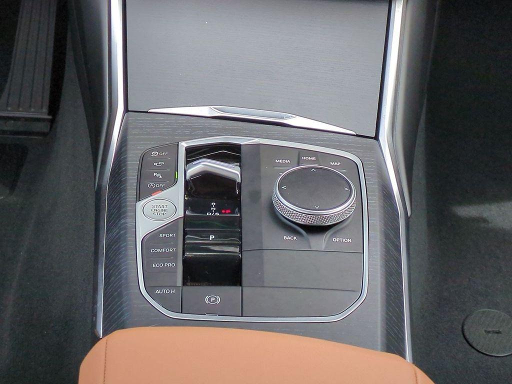 صورة مصغرة 19 لـ 2025 BMW 330 I