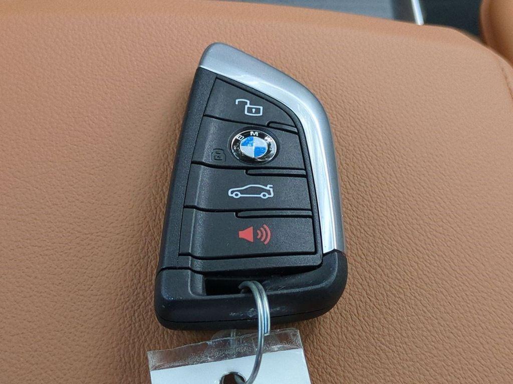 صورة مصغرة 29 لـ 2025 BMW 330 I