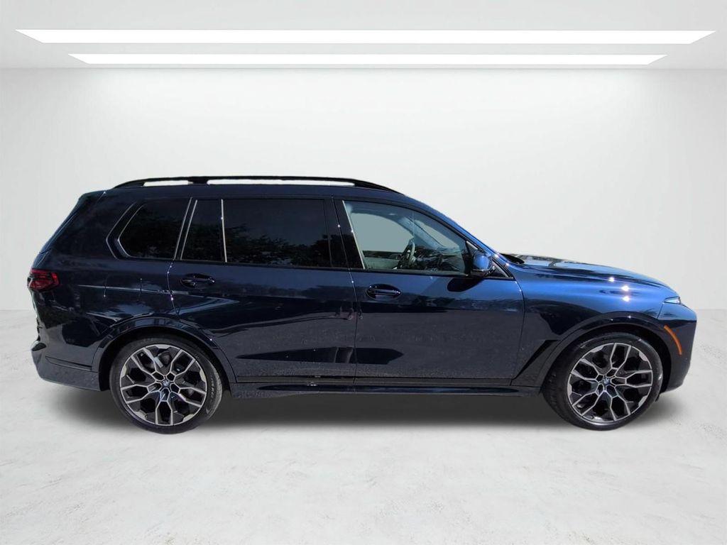 2027 BMW X7 XDRIVE40I photo 3