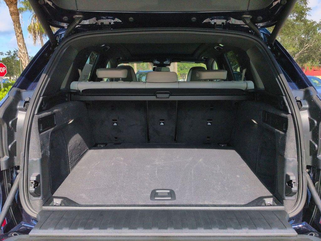 2026 BMW X5 M60I — миниатюра 13