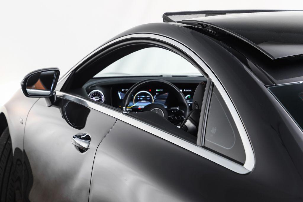 MERCEDES-BENZ E-CLASS - 6