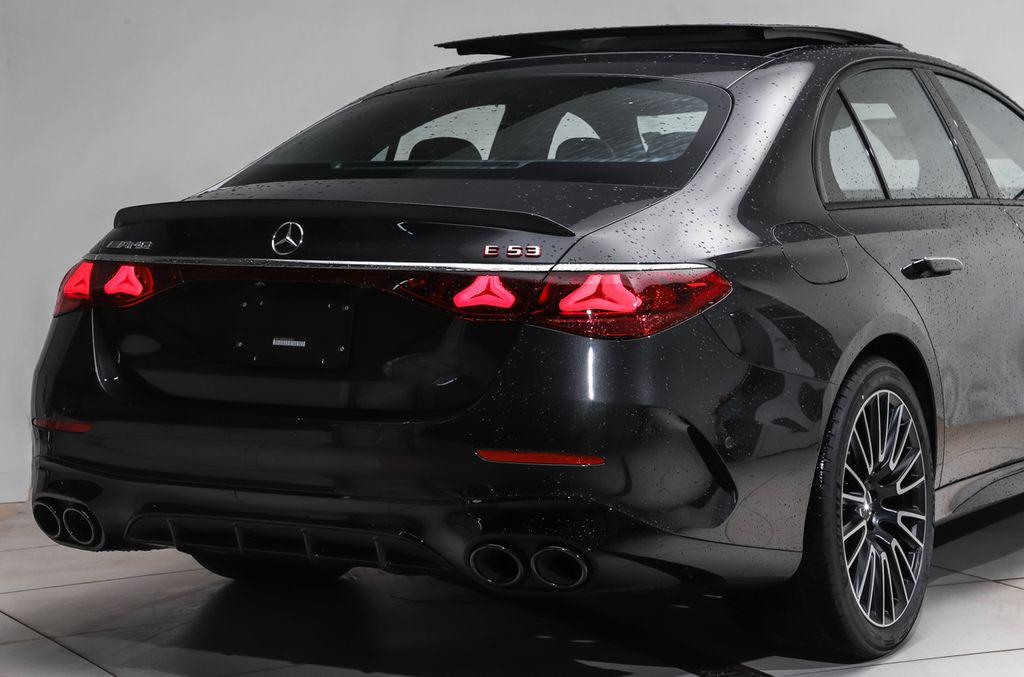 صورة 4 لـ 2026 Mercedes-BENZ AMG E 53 E 4MATIC+