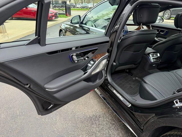 MERCEDES-BENZ S-CLASS - 9