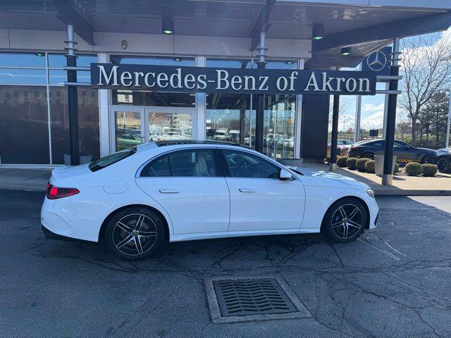 MERCEDES-BENZ E-CLASS - 1