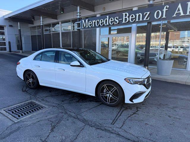 MERCEDES-BENZ E-CLASS - 2