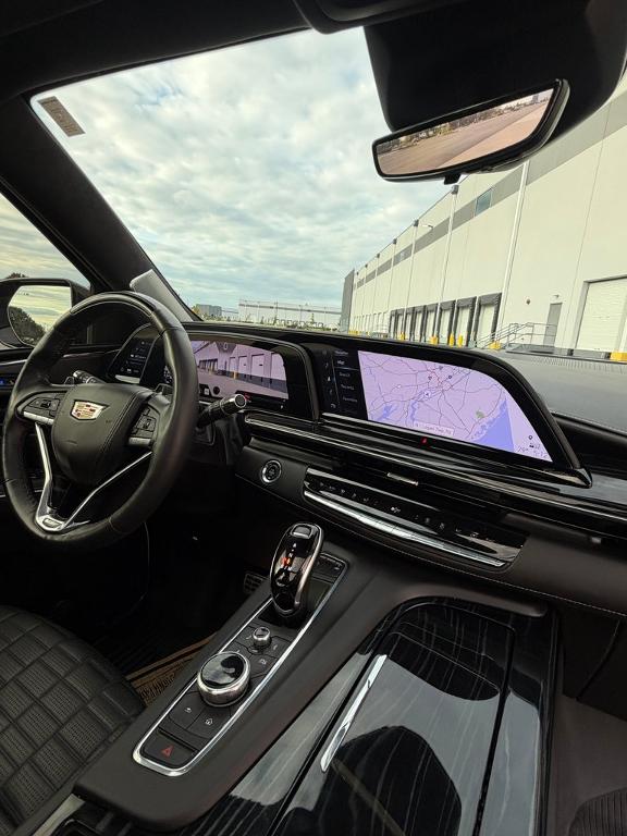 2023 Cadillac ESCALADE V-SERIES — миниатюра 15