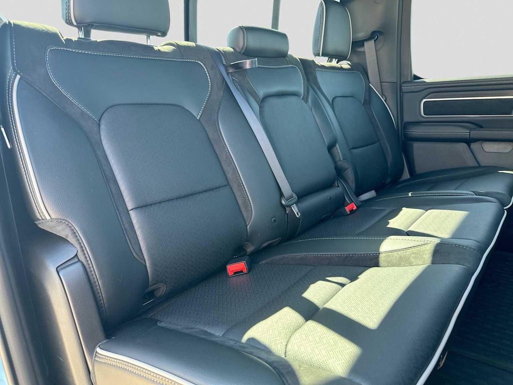 صورة مصغرة 21 لـ 2026 RAM 1500 LARAMIE