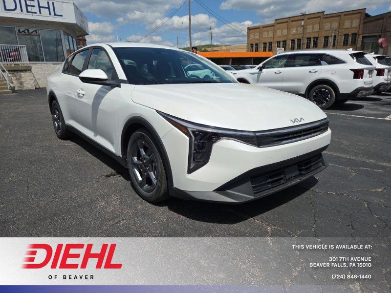 New 2026 Kia K4 LXS