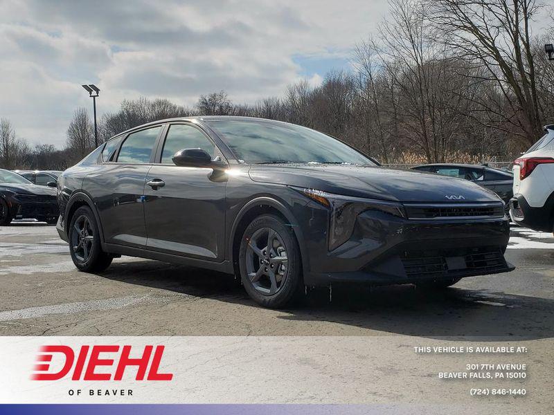 New 2026 Kia K4 LXS