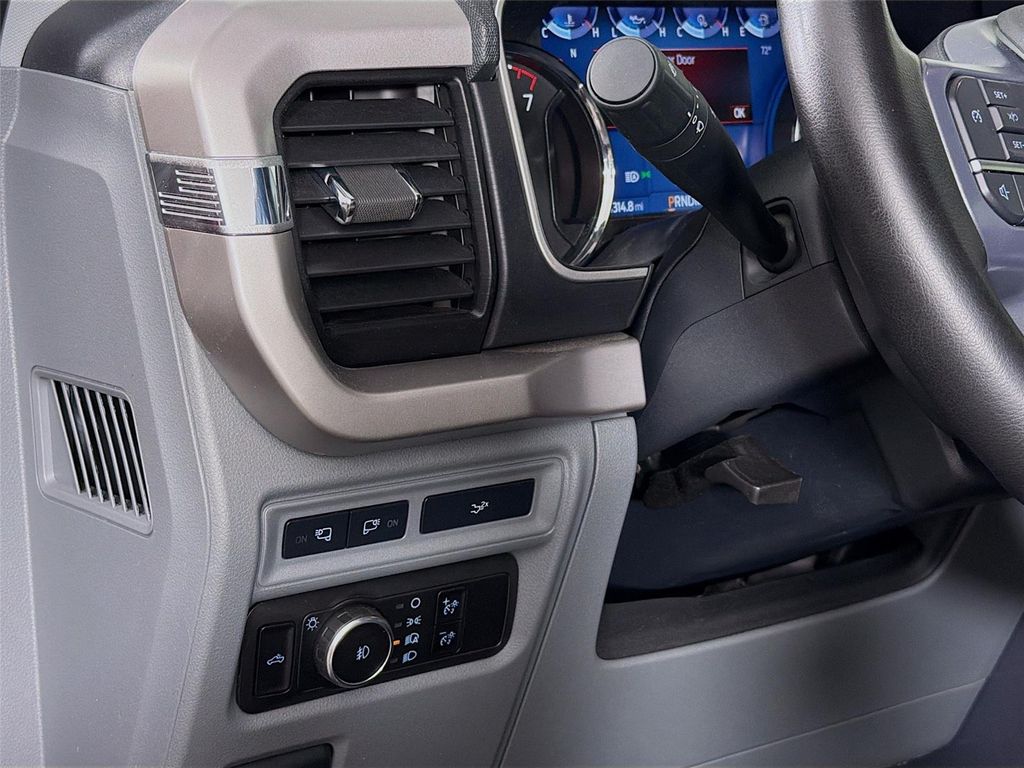 FORD F-150 XLT - 10