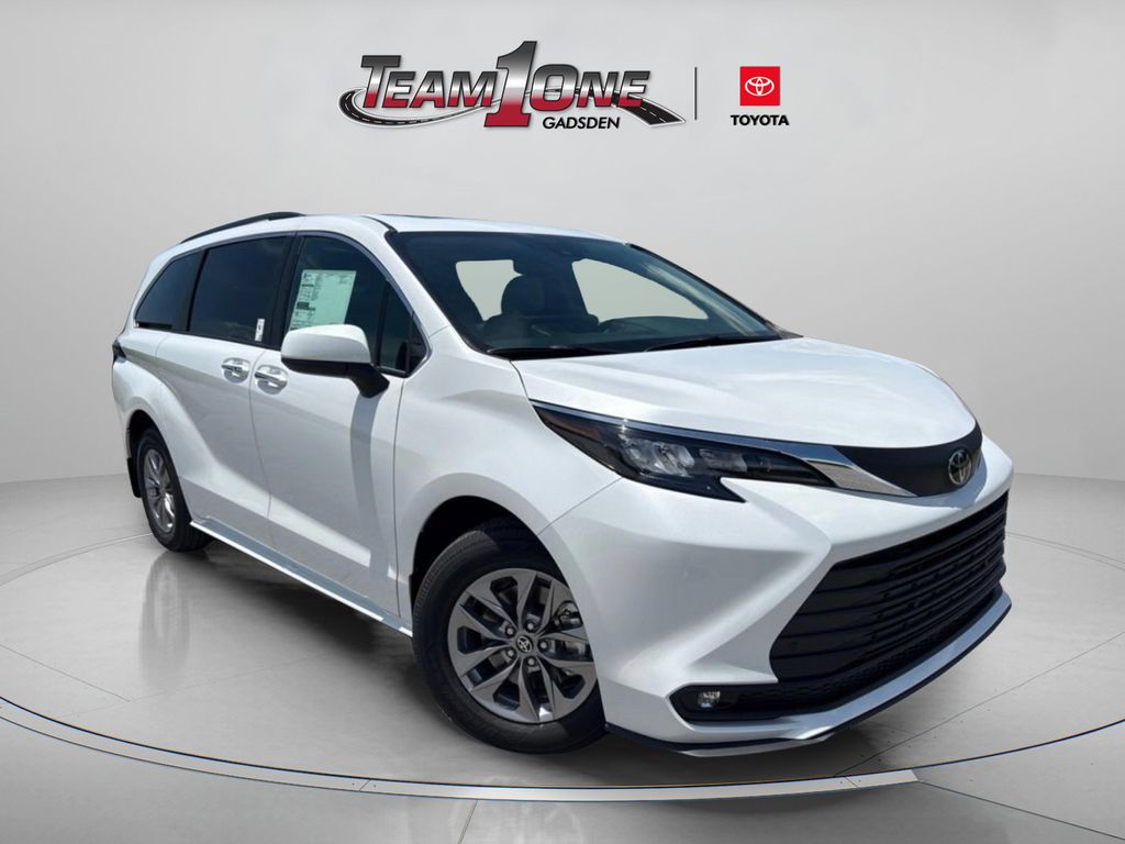 New 2026 Toyota Sienna XLE
