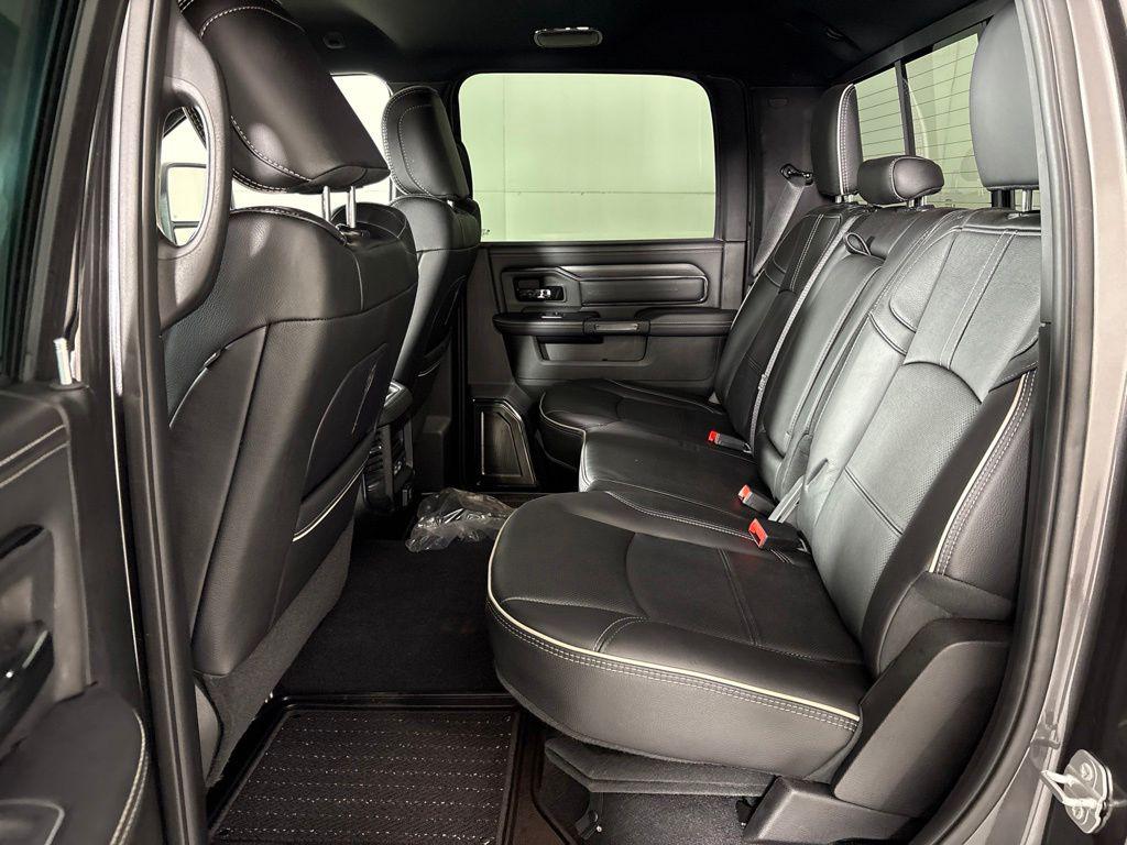 صورة مصغرة 25 لـ 2024 RAM 3500 LIMITED CREW CAB 4X4 6'4' BOX