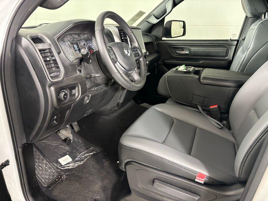 صورة مصغرة 22 لـ 2026 RAM 1500 TRADESMAN