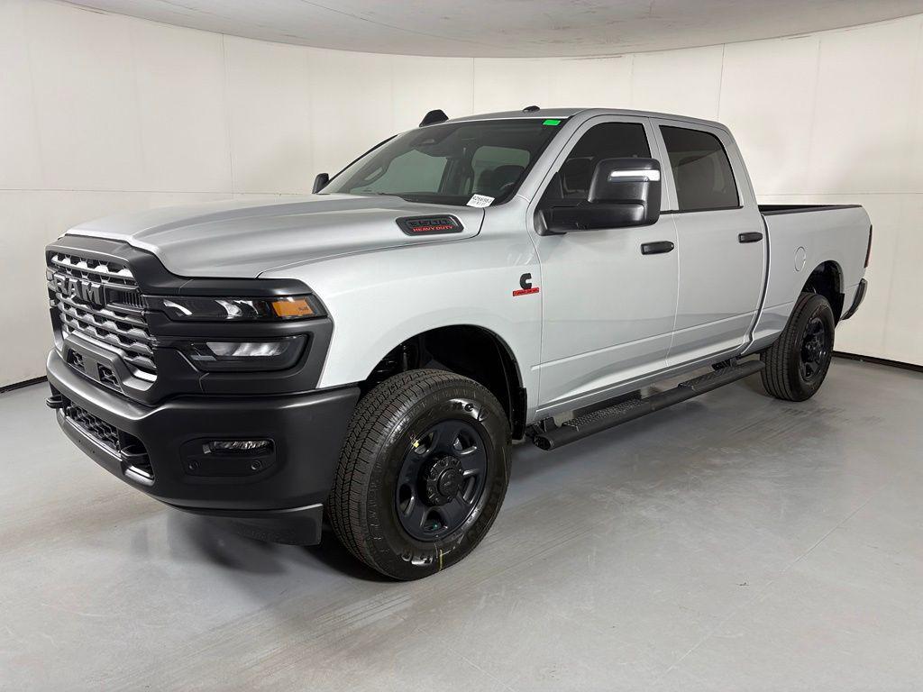 2026 RAM 3500 TRADESMAN CREW CAB 4X4 6'4' BOX — фото 4