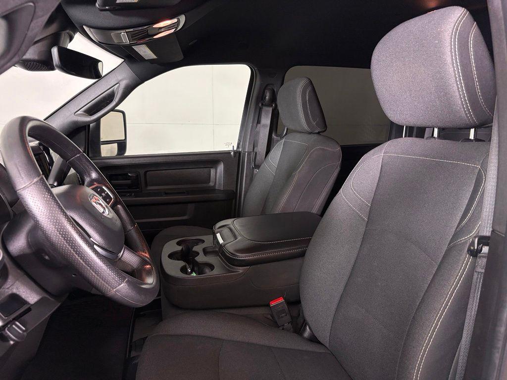 صورة مصغرة 17 لـ 2026 RAM 2500 TRADESMAN CREW CAB 4X4 6'4' BOX