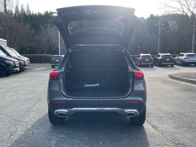 MERCEDES-BENZ GLA - 8