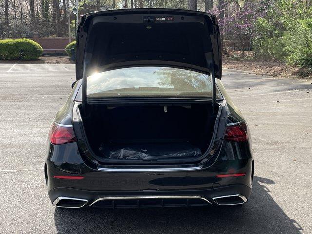 MERCEDES-BENZ E-CLASS - 8