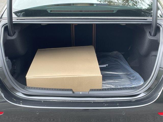 MERCEDES-BENZ E-CLASS - 9