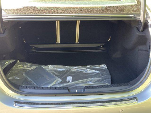 MERCEDES-BENZ E-CLASS - 9