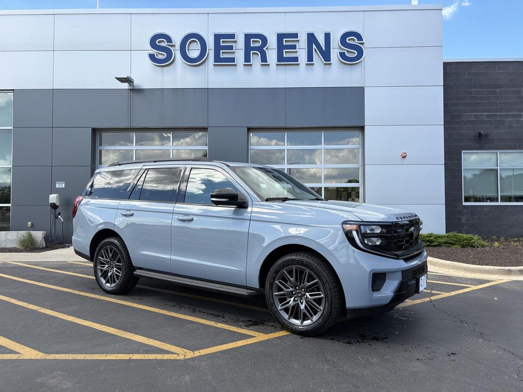 New 2026 Ford Expedition Platinum