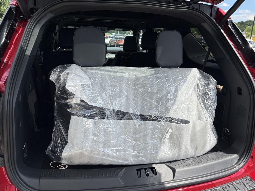 صورة مصغرة 20 لـ 2026 FORD EXPLORER ST-LINE
