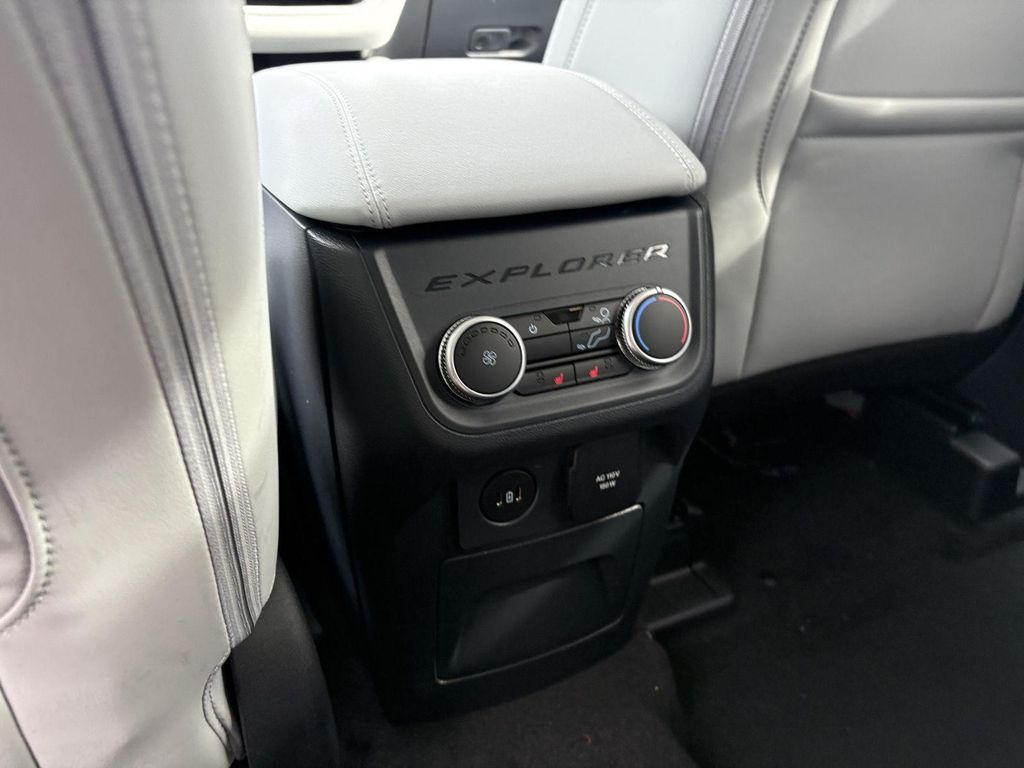 2026 FORD EXPLORER PLATINUM — миниатюра 18
