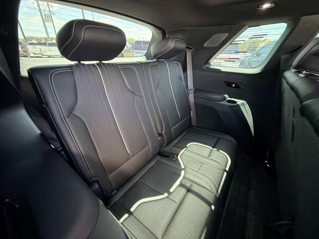 صورة مصغرة 32 لـ 2026 Cadillac VISTIQ LUXURY