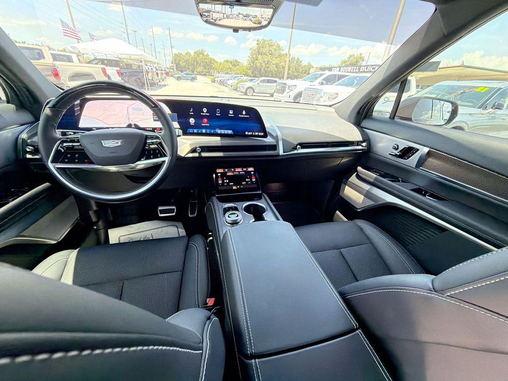صورة مصغرة 12 لـ 2026 Cadillac VISTIQ LUXURY