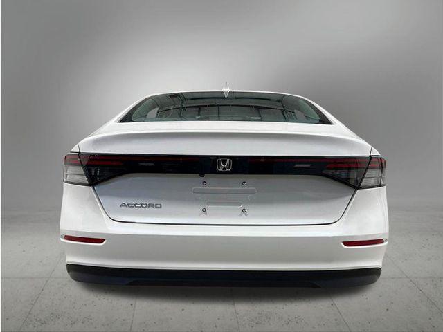 2026 Honda ACCORD LX 1.5T — фото 4