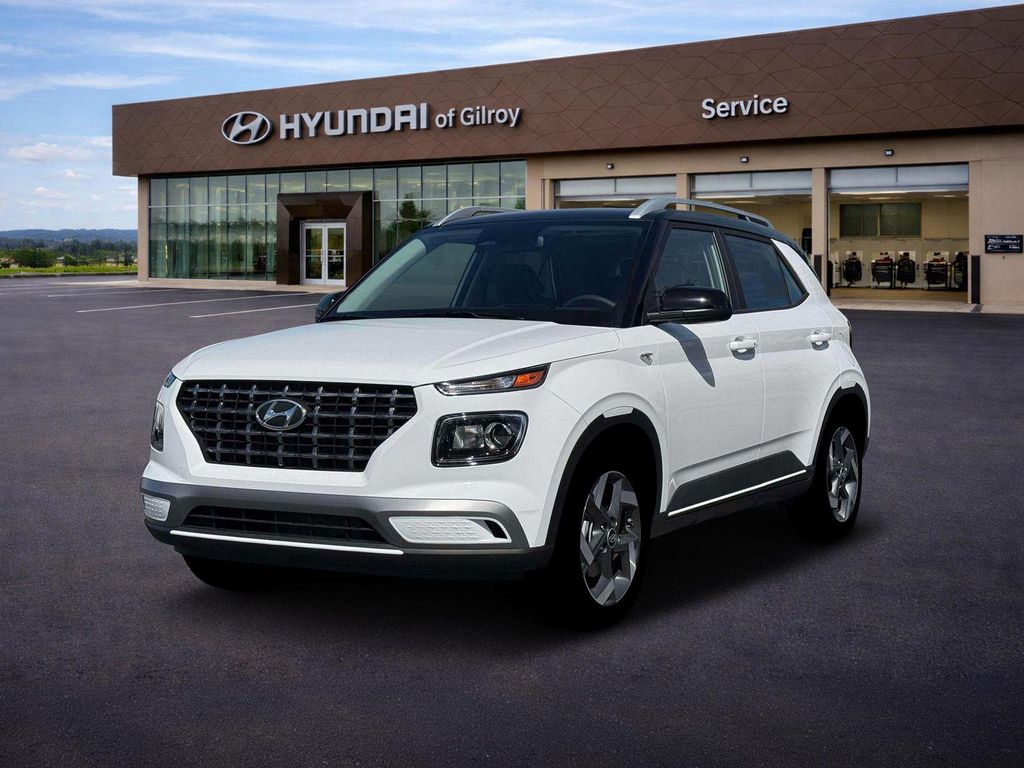 New 2026 Hyundai VENUE SEL w/Two-Tone Roof