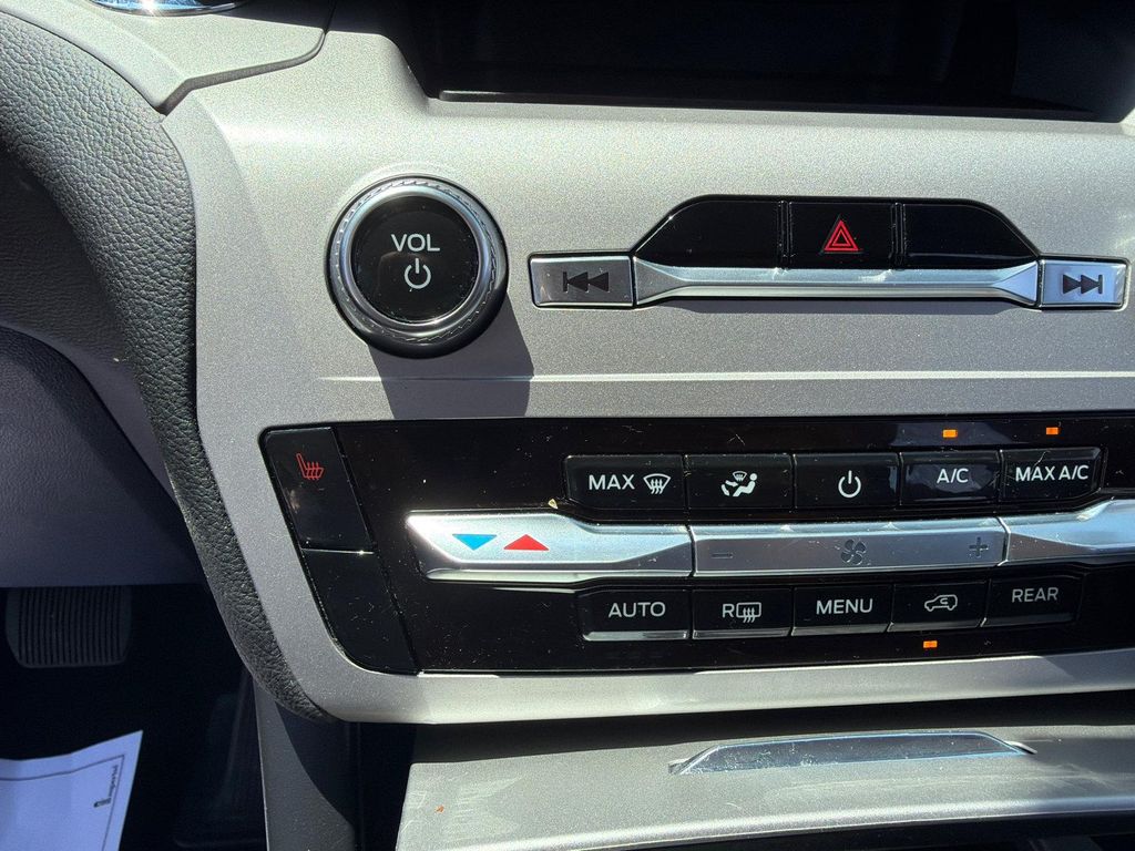 2023 FORD EXPLORER XLT — миниатюра 25