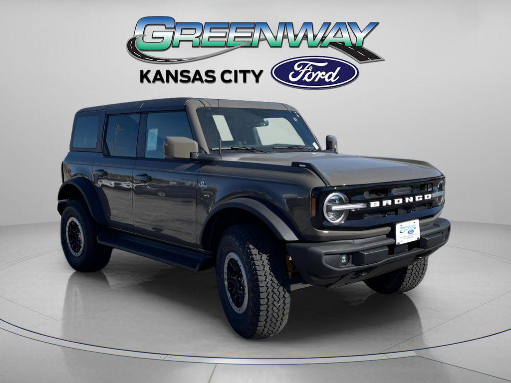New 2025 Ford Bronco Outer Banks