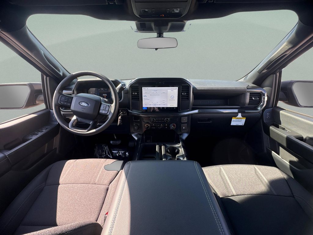 صورة مصغرة 16 لـ 2026 FORD F-150 STX