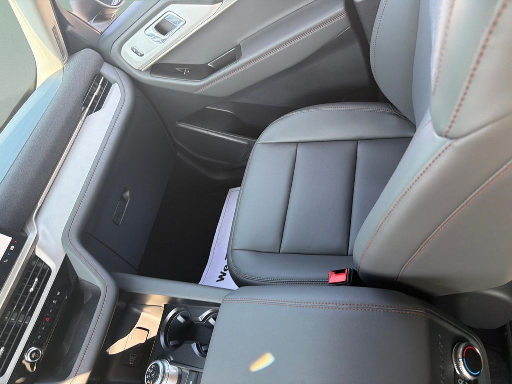 صورة مصغرة 15 لـ 2026 FORD EXPLORER ACTIVE