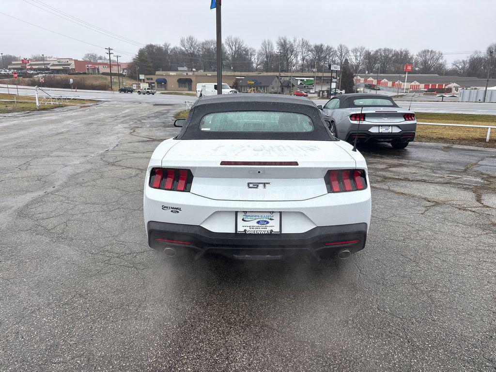 2026 FORD MUSTANG GT PREMIUM — фото 5