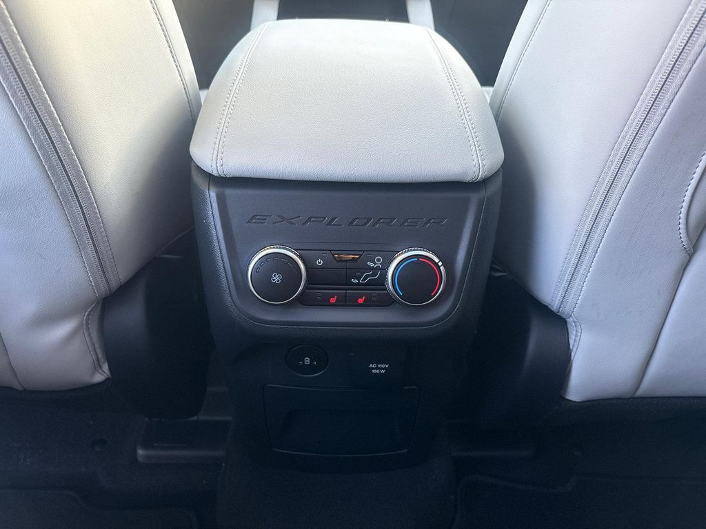صورة مصغرة 29 لـ 2026 FORD EXPLORER PLATINUM