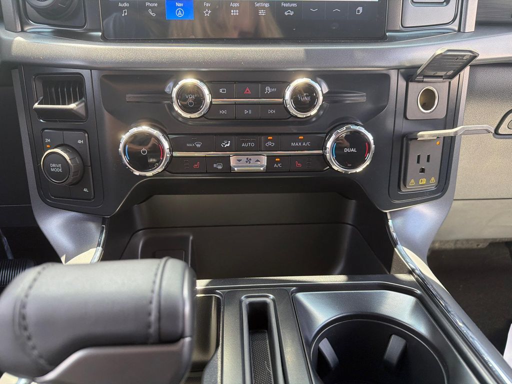 صورة مصغرة 27 لـ 2026 FORD F-150 XLT