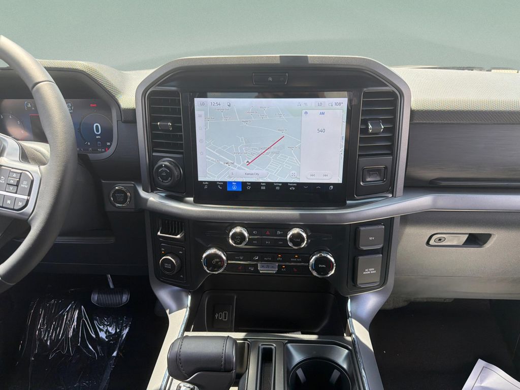 صورة مصغرة 16 لـ 2026 FORD F-150 XLT