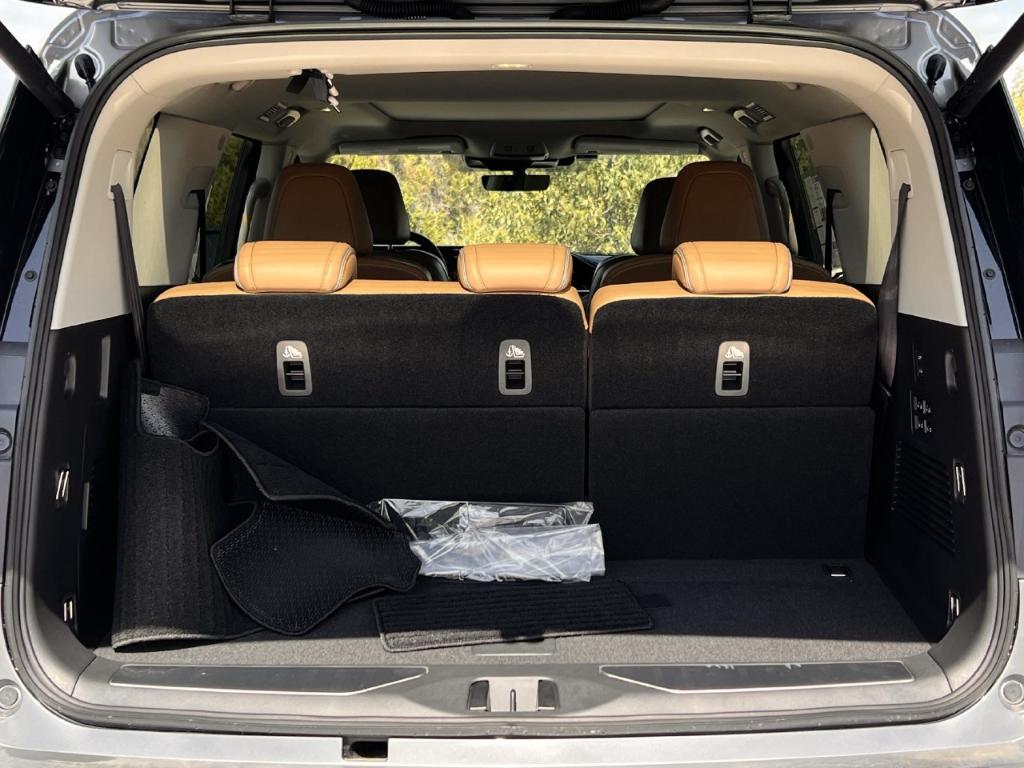 صورة مصغرة 26 لـ 2027 Infiniti QX80 LUXE